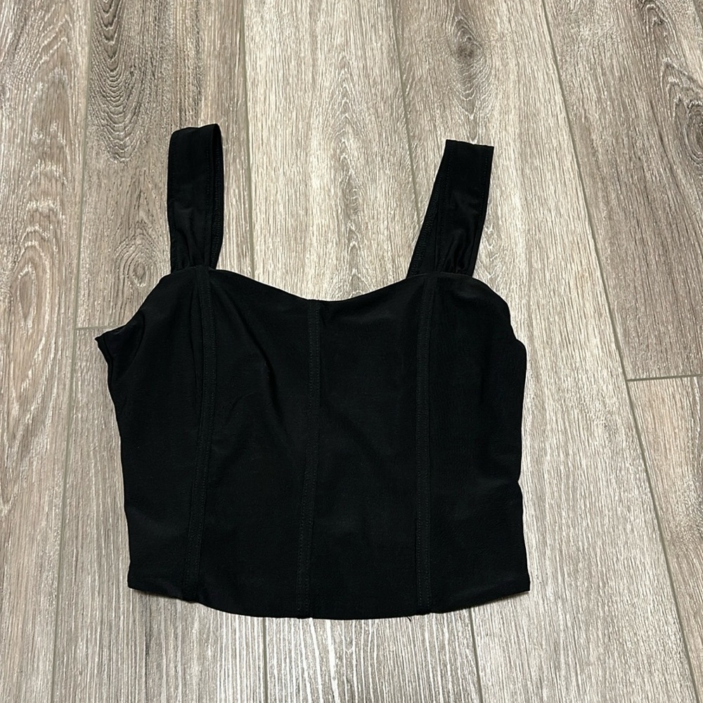 Lulu’s black crop top mesh tank. Size Medium. NWT - Picture 2 of 5